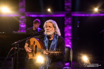 « Mahmoud, Marcel et Moi » de Marcel Khalifé et Bachar Mar-Khalifé (Liban) sur la scène du Festival International de Hammamet.