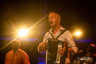 Après 12 ans, L’Orchestre National de Barbès (ONB), de retour au Festival International de Hammamet et continue à faire danser la foule avec leur brassage musical.