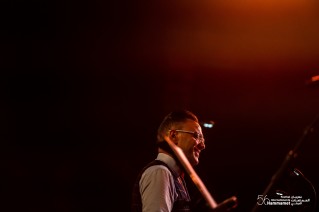 تطرب الفنانة الفلسطينية، د. دلال أبو آمنة جمهور مهرجان الحمامات الدولي بصوتها العذب وقدرتها على أداء مختلف الأنماط الموسيقية.