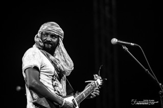 Le spectacle de Kel Assouf sur la scène du Festival International de Hammamet.