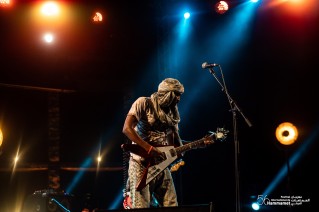 Le spectacle de Kel Assouf sur la scène du Festival International de Hammamet.