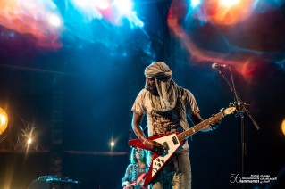 Le spectacle de Kel Assouf sur la scène du Festival International de Hammamet.