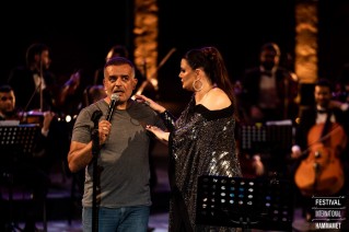 عرض 